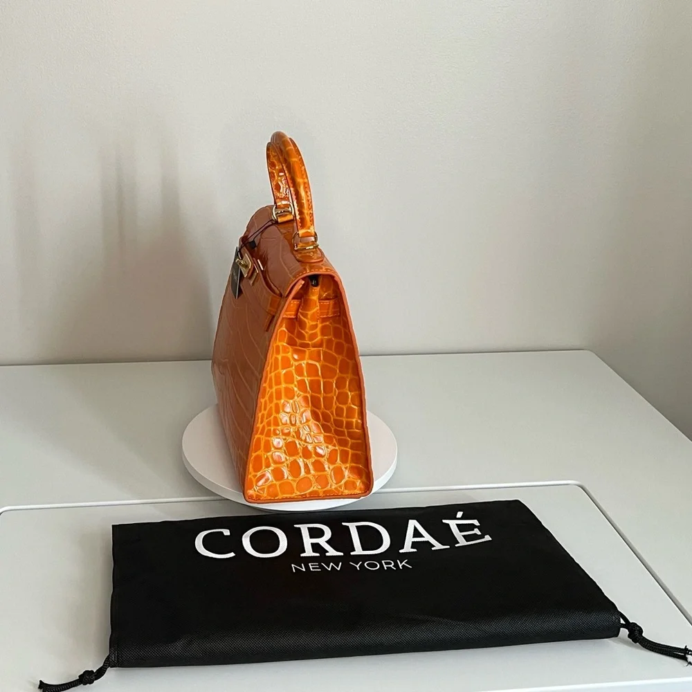BNWT Cordae New York Orange Crocodile-Embossed Satchel with Gold Hardware - Picture 5 of 9